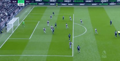 蜂鸟中国官网-【英超】德布劳内、京多安破门 曼城2比0客胜伯恩利