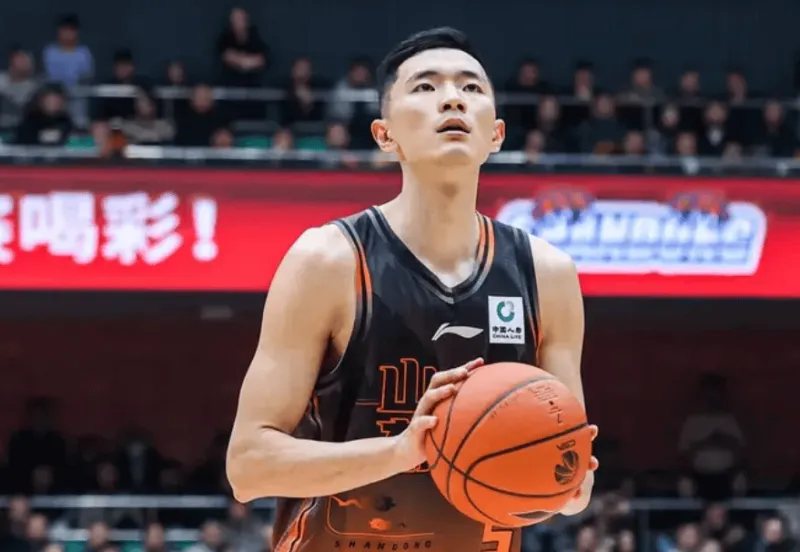 蜂鸟即时比分-弹无虚发！半场战罢山东全队罚球17中17，没有罚丢一球